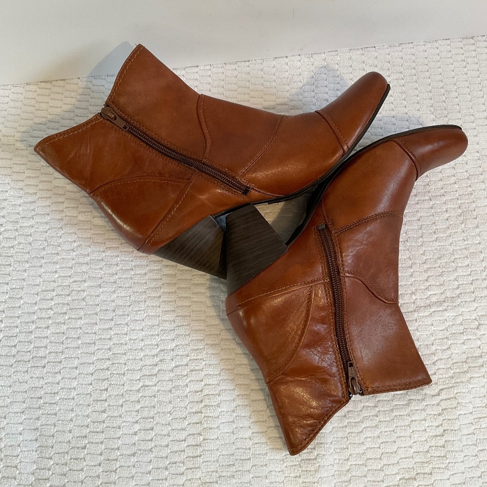 Luca Ferri Women’s Brown Leather Heel Boot Size 41 NWOT - Picture 7 of 16